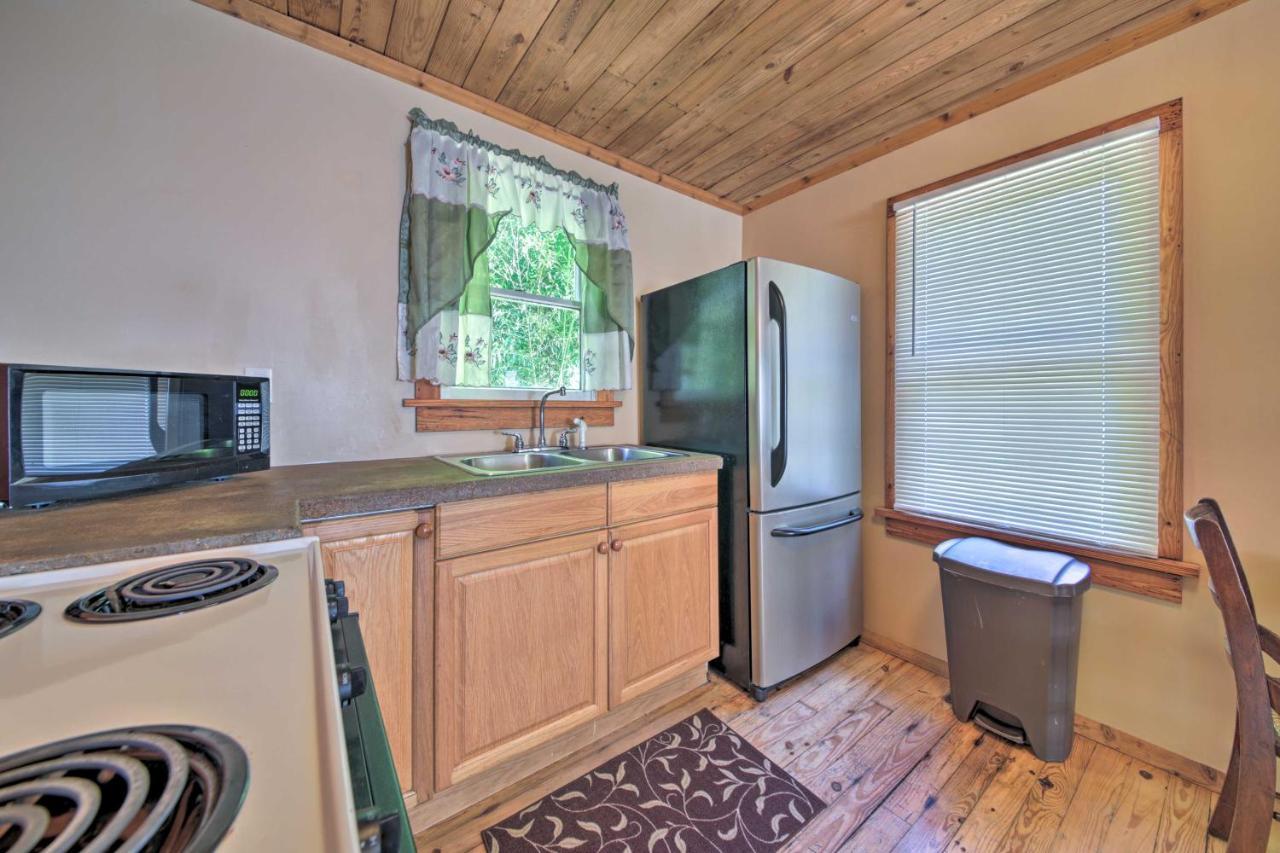 Pet-Friendly Cottage With Fire Pit - 3 Mi To Siu! カーボンデール エクステリア 写真