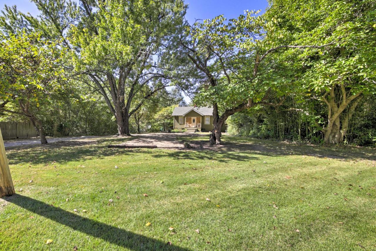 Pet-Friendly Cottage With Fire Pit - 3 Mi To Siu! カーボンデール エクステリア 写真