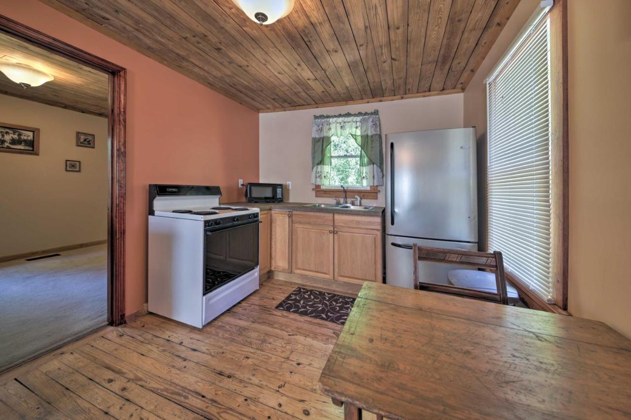Pet-Friendly Cottage With Fire Pit - 3 Mi To Siu! カーボンデール エクステリア 写真